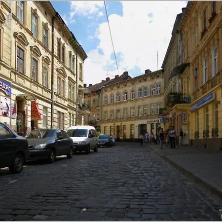 Невеликі Апартаменти-Смарт В Центральній Частині Біля Тц Магнус Leópolis Exterior foto